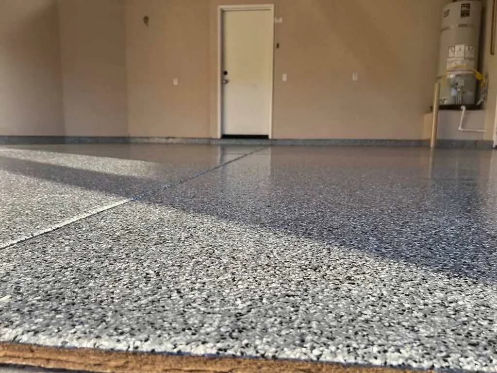Garage floor in blue-gray flake epoxy
